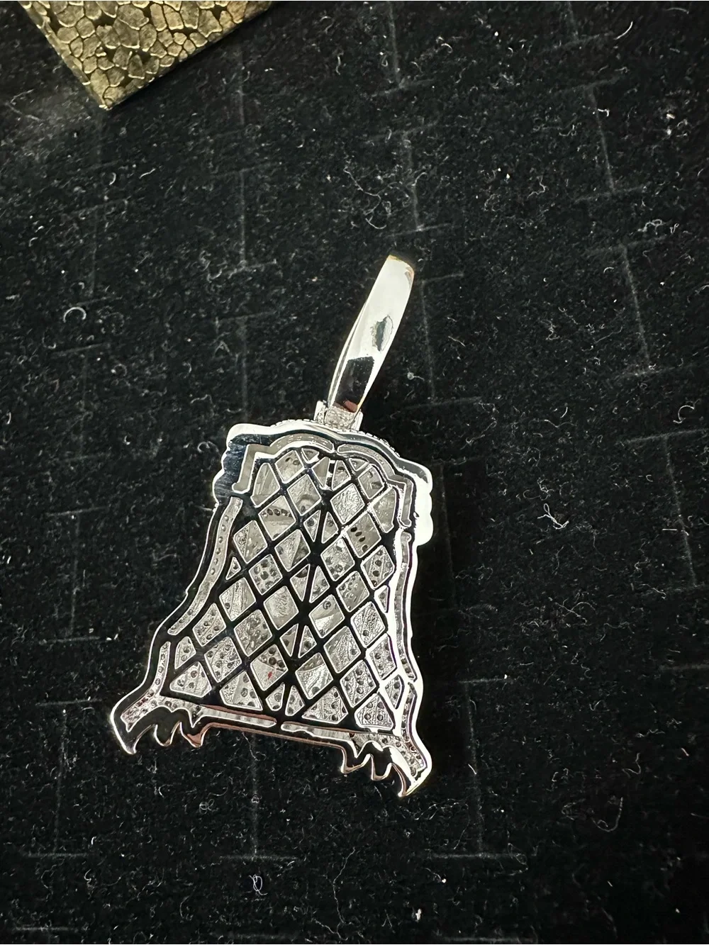 New Silver plated Crowned Jesus Head Pendant charm